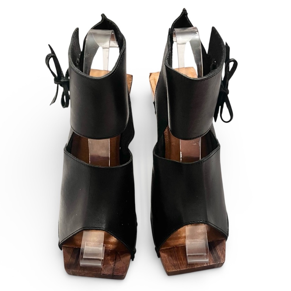 NWOB John Fluevog Rahab Black Leather Wood Lace Up Platform Peep Heel Square 8 - Picture 6 of 12